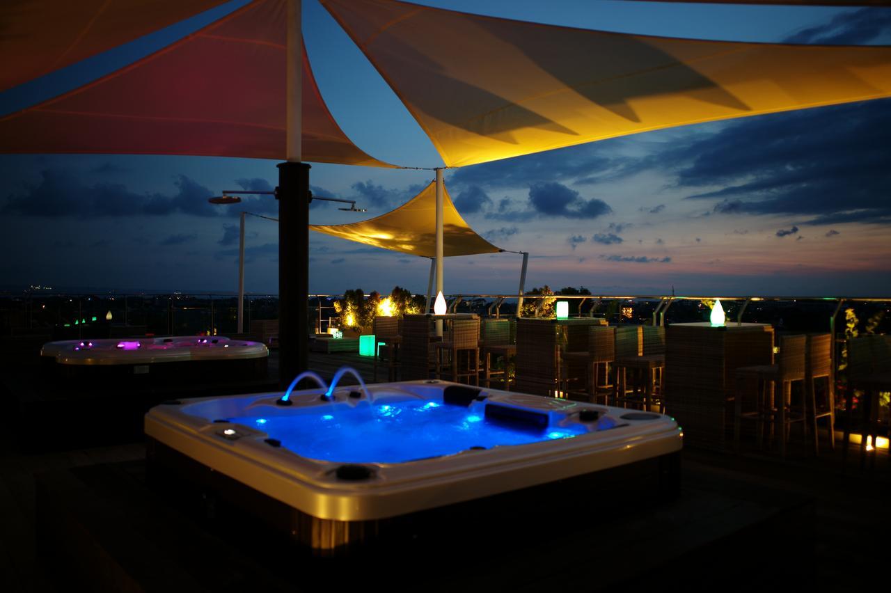 Hotel Daun Bali Seminyak Buitenkant foto